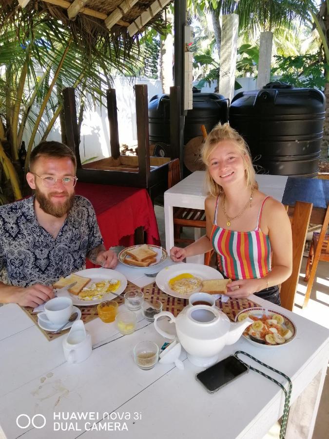 Sandil Surf House Ahangama Eksteriør bilde